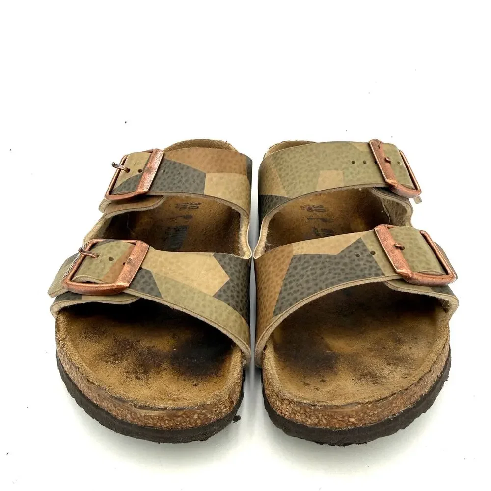 Birkenstock Youth Arizona Geometric Camo 2 Strap Sandals Size 30 / 190 / C12